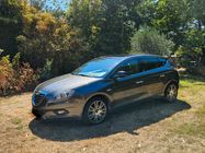 /img/carsfr/lancia/delta/2015/pic.jpg