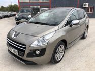 /img/carsfr/peugeot/3008_hybrid4/2012/pic.jpg