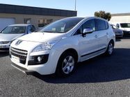 /img/carsfr/peugeot/3008_hybrid4/2013/pic.jpg