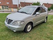 /img/carsfr/ssangyong/rodius/2005/pic.jpg