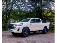 /img/carsfr/toyota/hilux/2024/pic.jpg